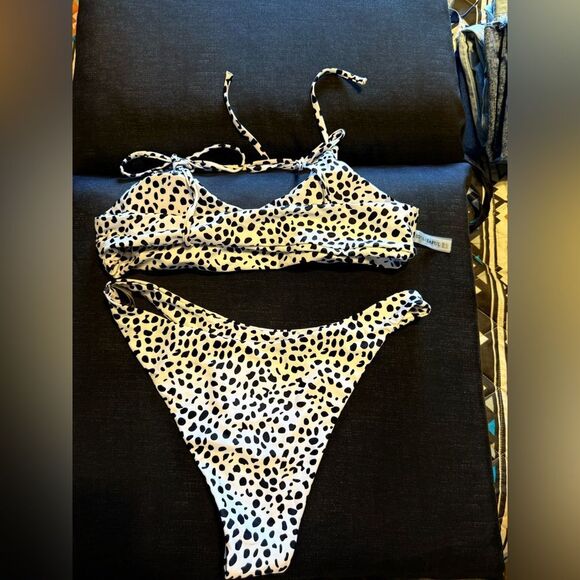 Zaful Black and White Leopard Print Bikini - Picture 2 of 4